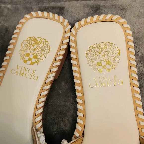 NWOT Vince Camuto Hasyl sandals beige and white fancy flip flopswith real stones - Picture 5 of 11